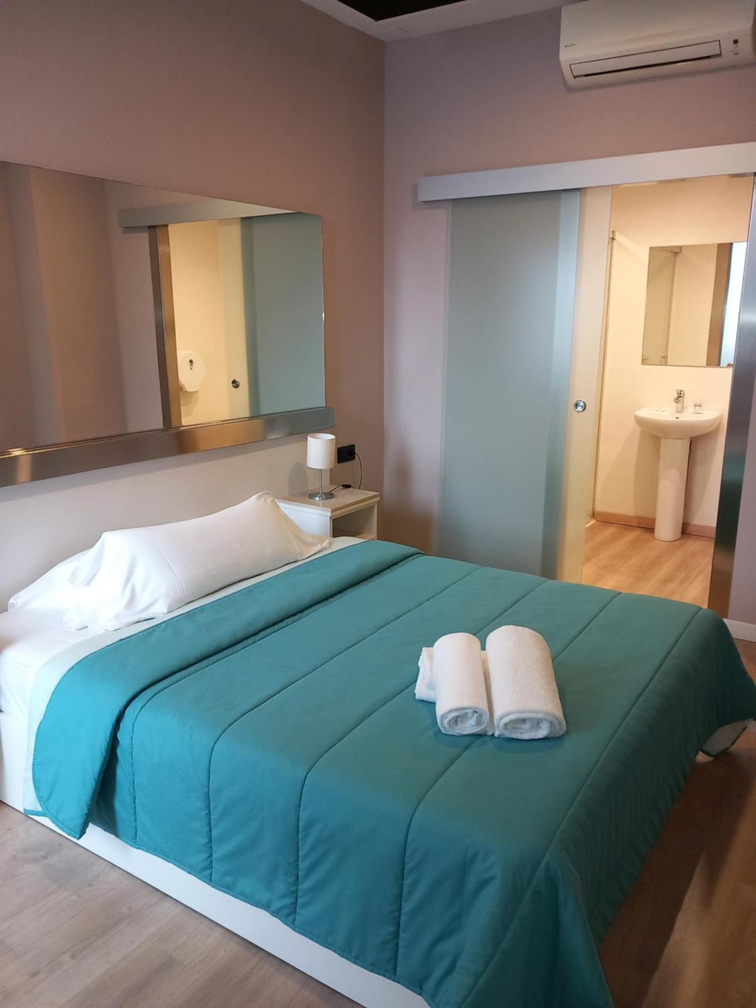 Aparthotel Montcada Buitenkant foto